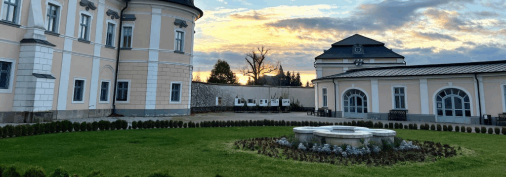 Páratlan falfestmények és a barokk pompája.